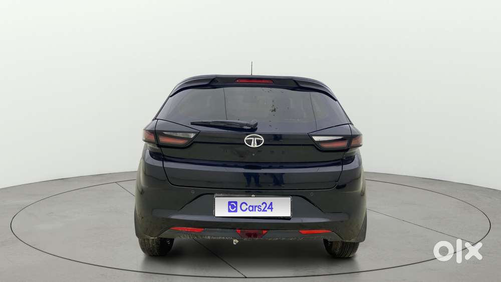 Tata Altroz 1.2 Xza Plus Dark Edition Dct, 2022, Petrol