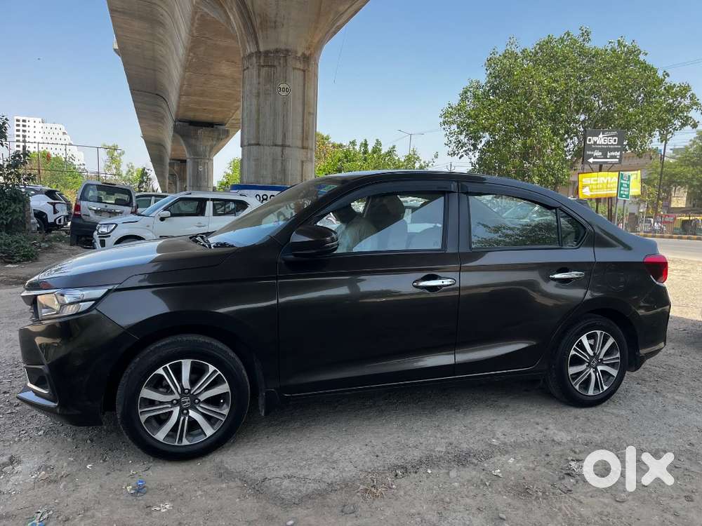 Honda Amaze 2023 Petrol Well Maintained