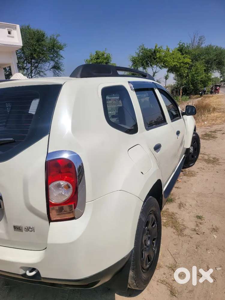 Renault Duster 2014 Diesel 90000 Km Driven