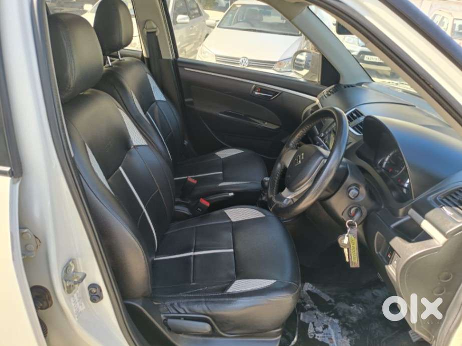 Maruti Suzuki Swift Vxi Abs Bsiv, 2015, Petrol