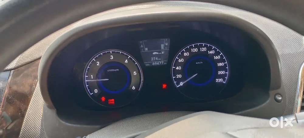 Hyundai Fluidic Verna 2014