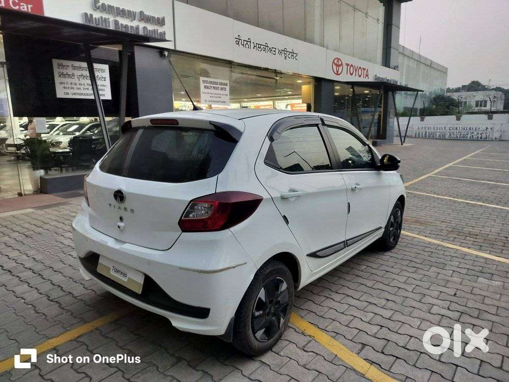 Tata Tiago 1.2 Revotron Xta, 2025, Petrol