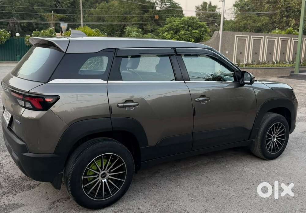 Maruti Suzuki Brezza 1.5 Vxi Smart Hybrid, 2022, Petrol
