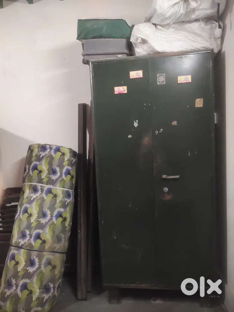 Steel Godrej Cupboard with 2 safety lockers