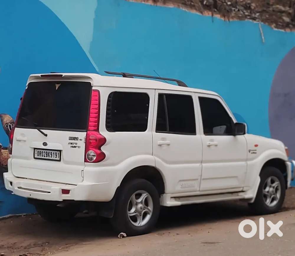 Mahindra Scorpio Classic 2011 Diesel Well Maintained