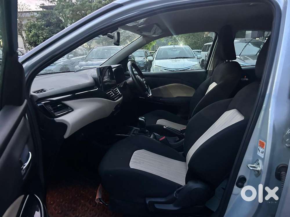 Toyota Glanza 1.2 V Amt, 2025, Petrol