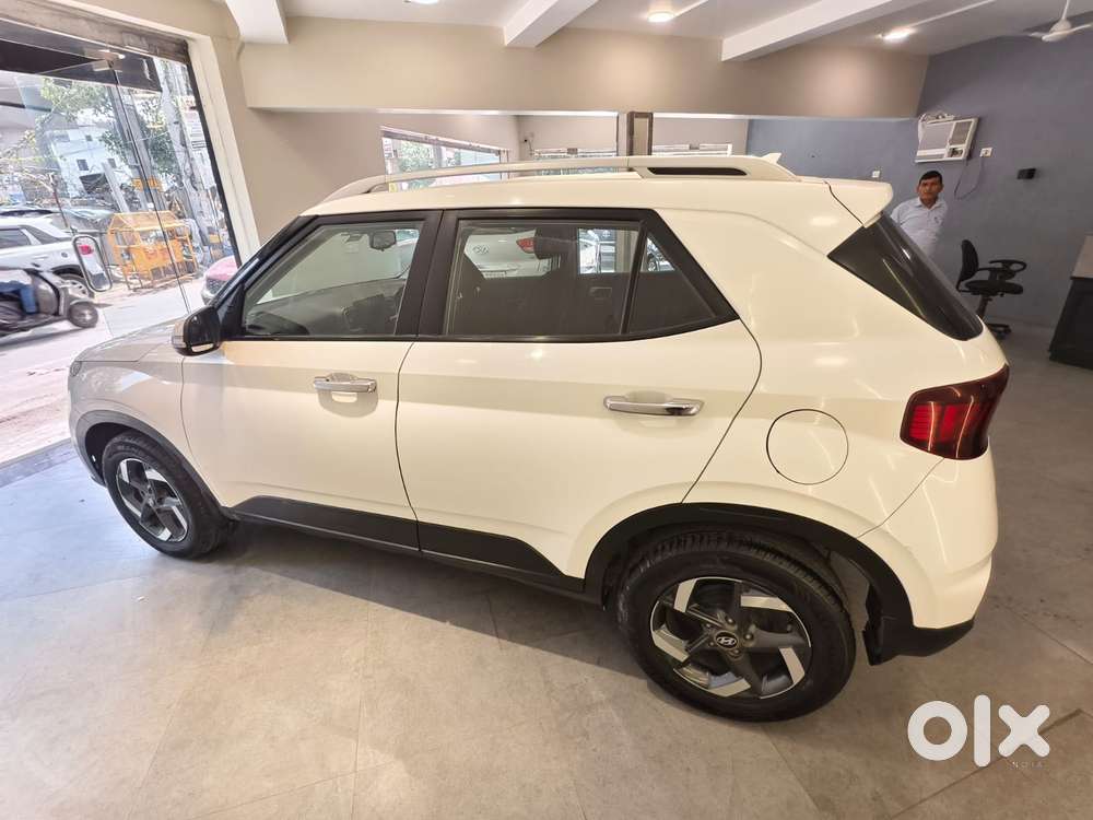 Hyundai Venue Sx Plus Turbo Dct, 2020, Petrol