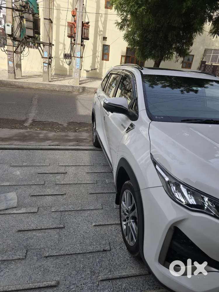 Toyota Innova Hycross 2024 Hybrid
