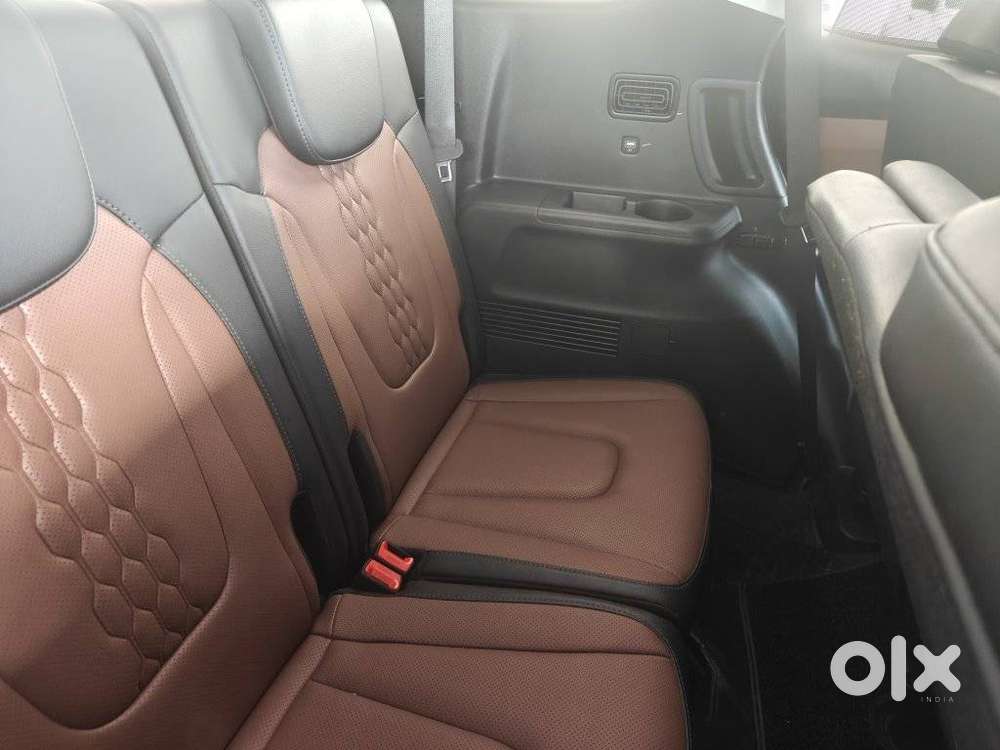 Hyundai Alcazar Platinum, 2024, Petrol