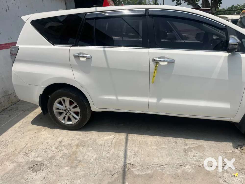 Toyota Innova Crysta 2018 Diesel Well Maintained