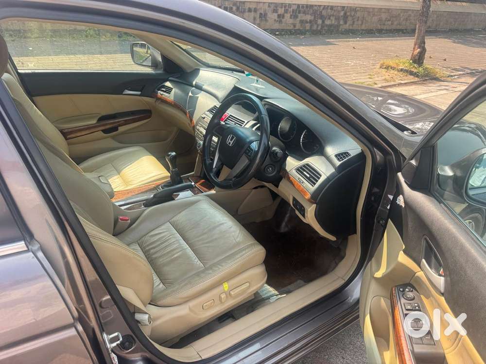 Honda Accord 2.4 Mt, 2011, Petrol