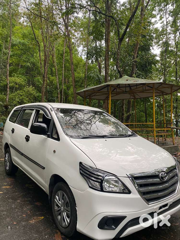 Toyota Innova 2.5 Ev (diesel) Ps 8 Seater Bs Iv, 2014, Diesel