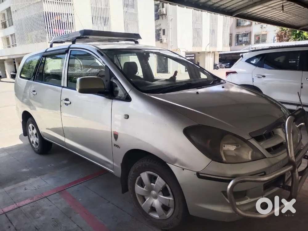 Toyota Innova 2006 Cng & Hybrids 126450 Km Driven