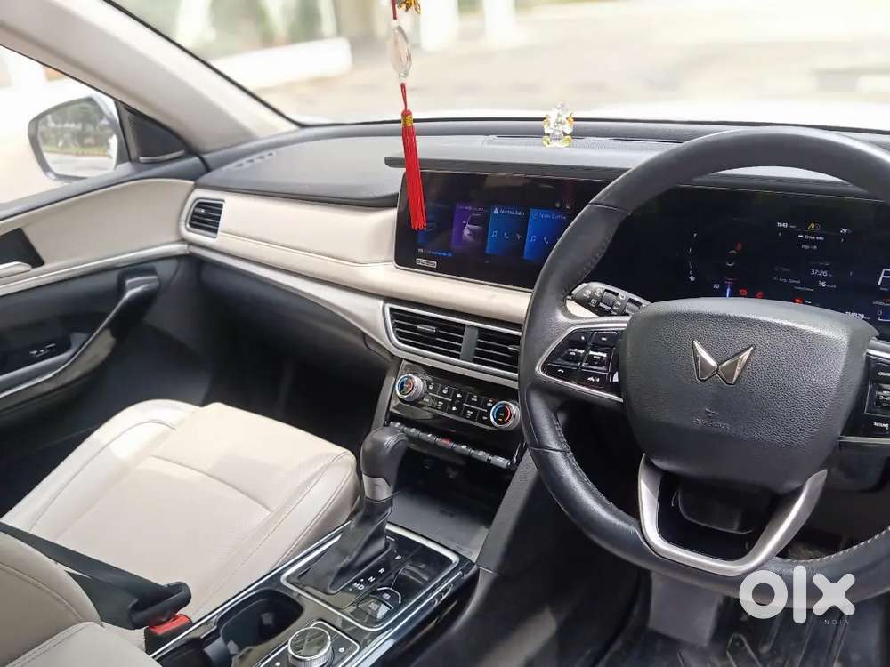 Mahindra Xuv700 2022 Diesel 115000 Km Driven