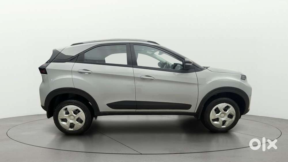 Tata Nexon Pure 1.2 Revotron Petrol 6 Mt, 2025, Petrol