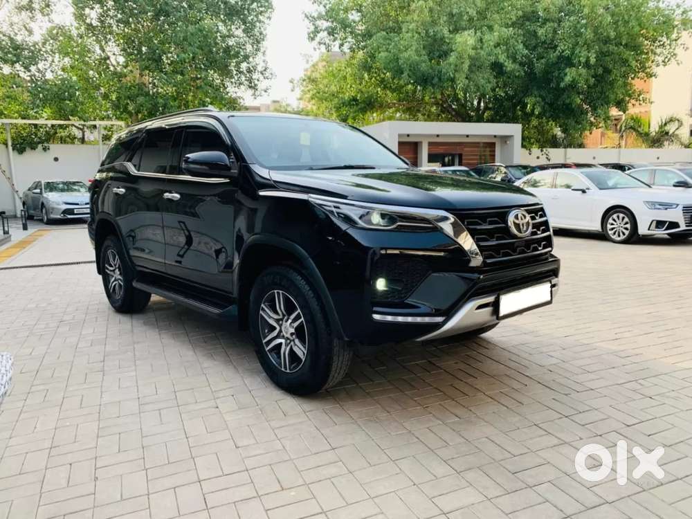 Toyota Fortuner 4x2 At 2.7 Petrol, 2022, Petrol