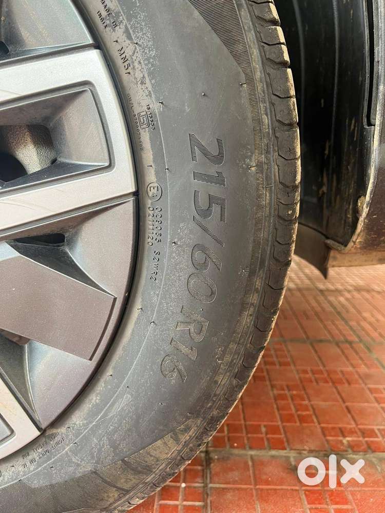 Single Owner_hyundai Venue Sx 1.0 Turbo Petrol Manual_dec21_31,000km