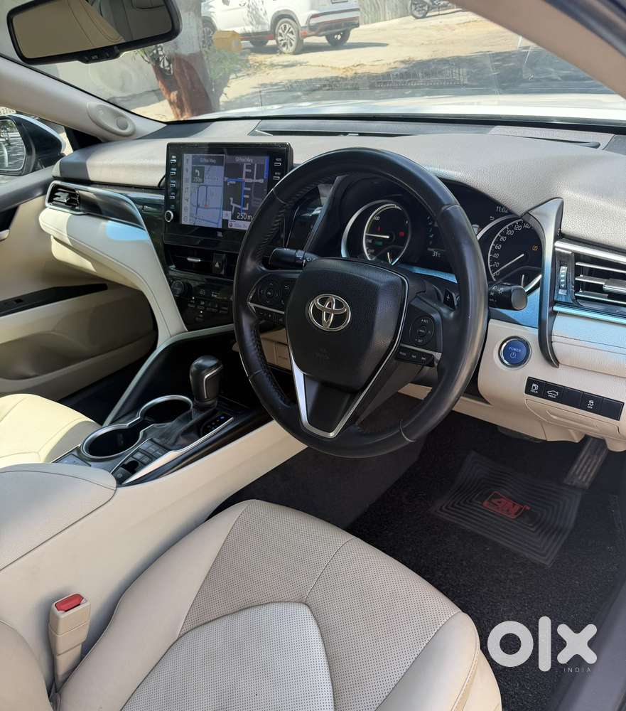 Toyota Camry [2019-ongoing] 2.5 Hybrid, 2024, Petrol