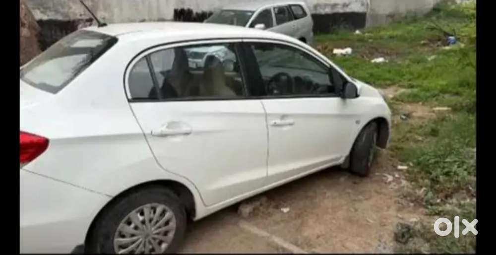 Honda Amaze Only 65000 Km.