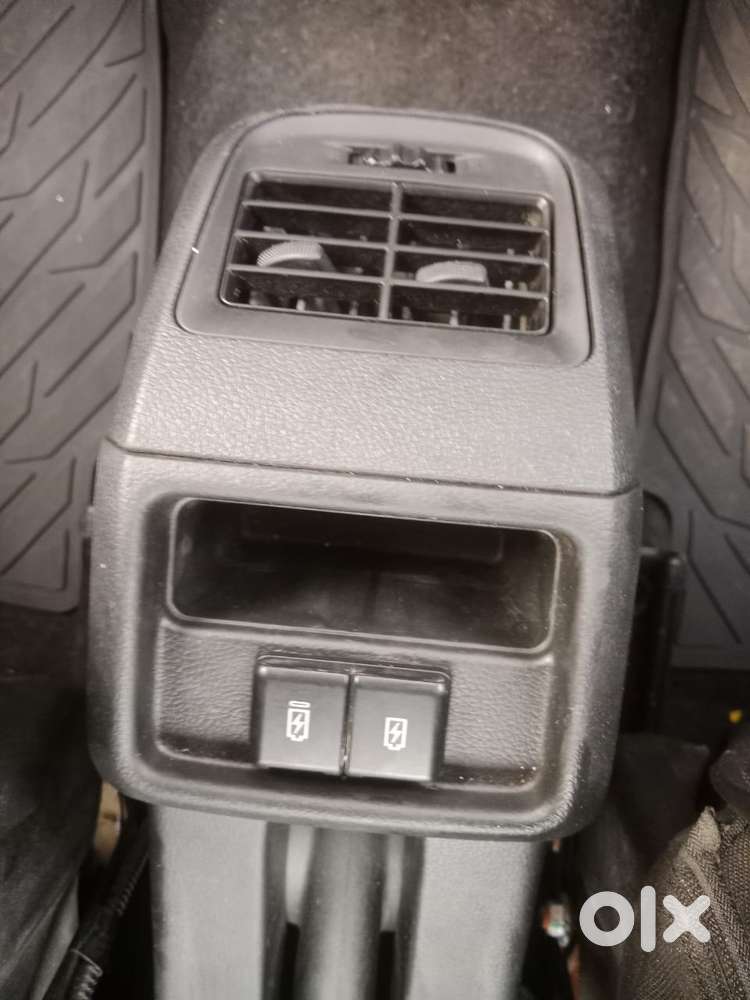 Maruti Suzuki Swift Zxi Plus Amt Dual Tone, 2024, Petrol