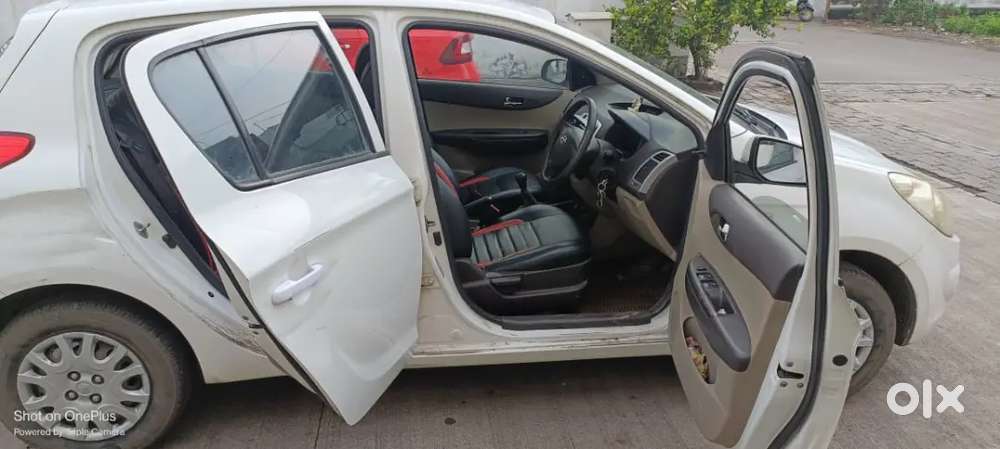Hyundai New I20 2012 Petrol 87000 Km Driven