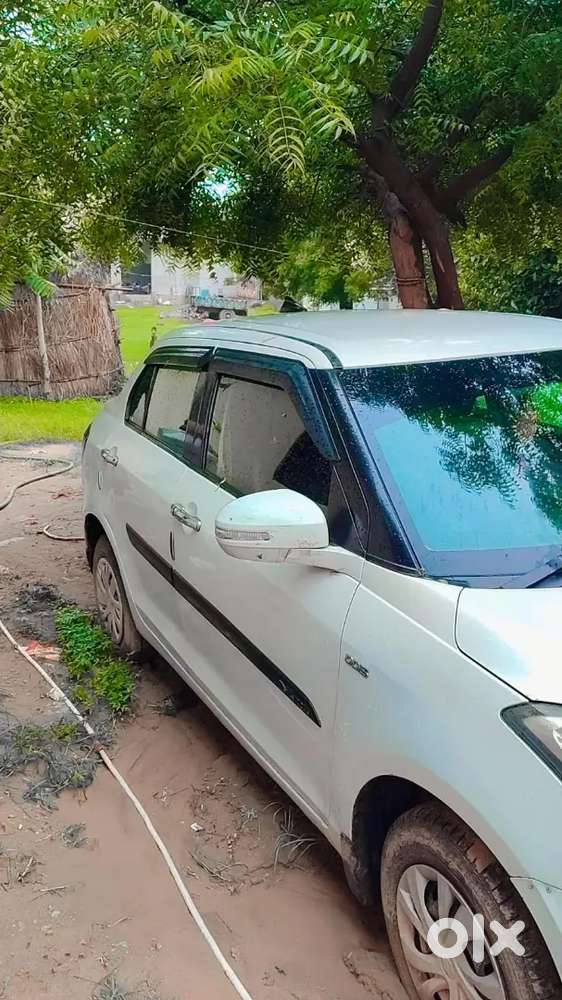 Maruti Suzuki Dzire Tour 2016