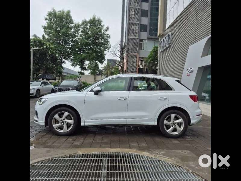 Audi Q3 40 Tfsi Premium Plus, 2023, Petrol