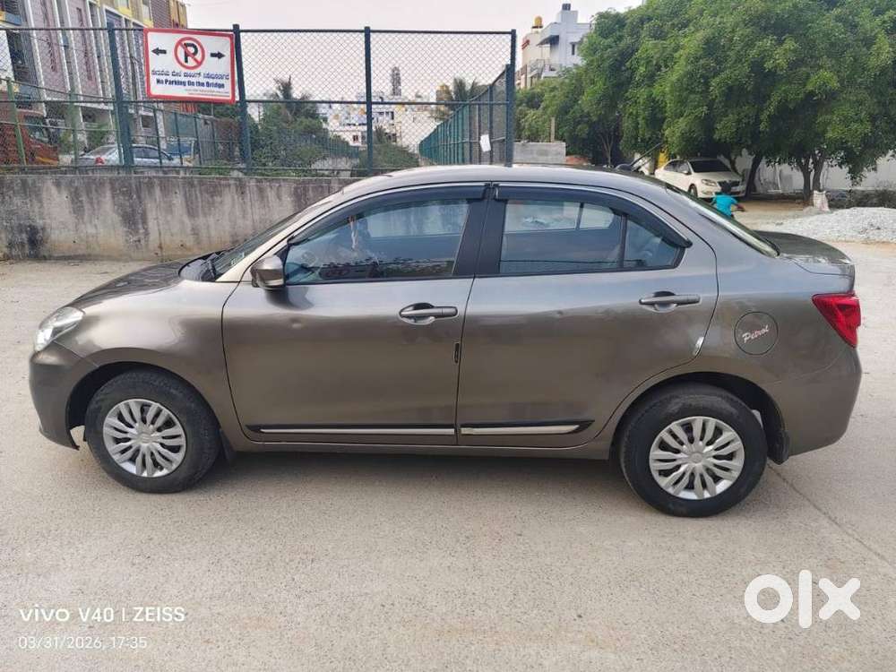 Maruti Suzuki Swift Dzire 1.3 Vxi, 2022, Petrol