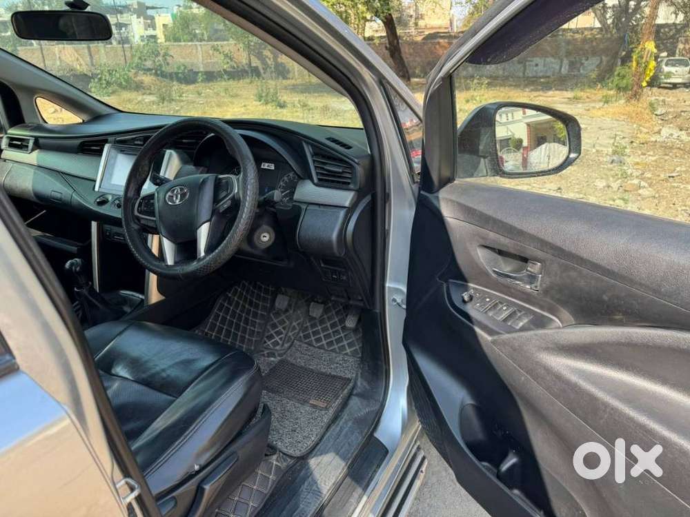 Toyota Innova Crysta [2020-ongoing] 2.7 Gx Mt 8 Str, 2018, Diesel