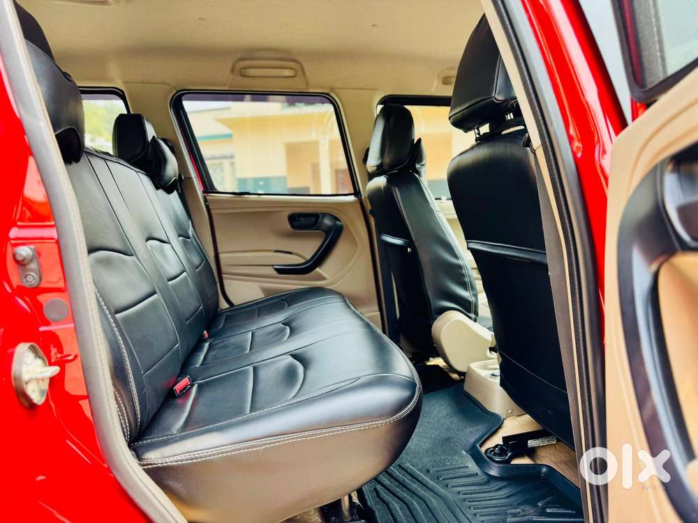 Mahindra Tuv 300 T6, 2017, Diesel