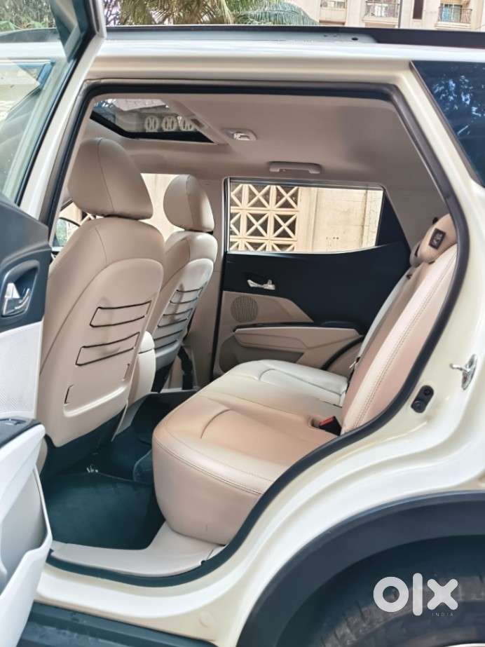 Mahindra Xuv300 W8 (o) 1.5 Diesel Amt, 2020, Diesel
