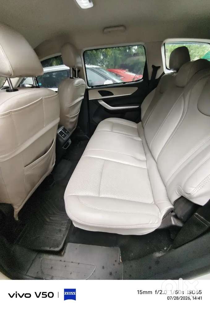 Mahindra Xuv700 2024 Diesel 42000 Km Driven