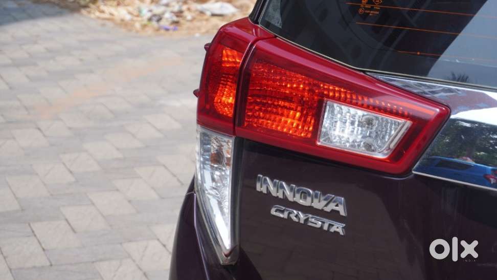 Toyota Innova Crysta 2.8 Zx At 7 Seater, 2016, Diesel