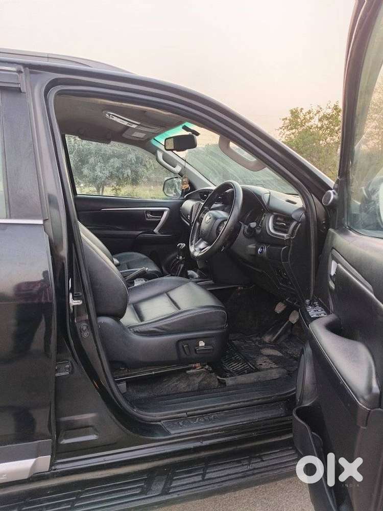 Toyota Fortuner 4x2 Mt 2.8 Diesel, 2021, Diesel