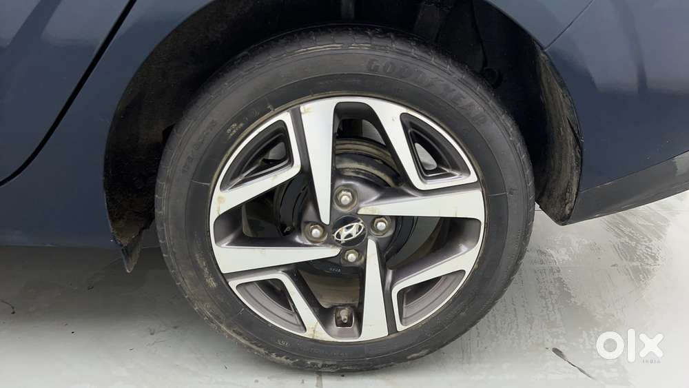 Hyundai Aura 1.2 Sx Cng, 2022, Cng & Hybrids