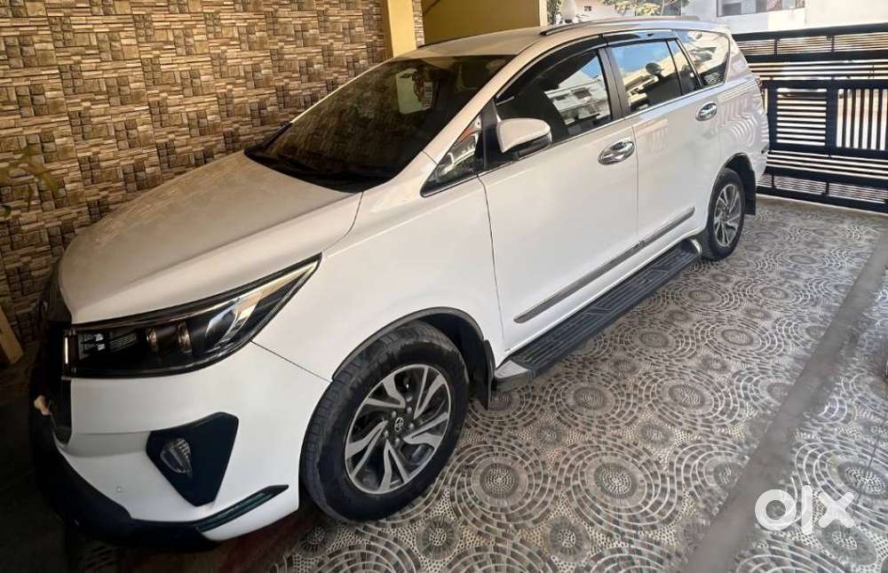 Toyota Innova Crysta 2.4 V 7 Str, 2022, Diesel