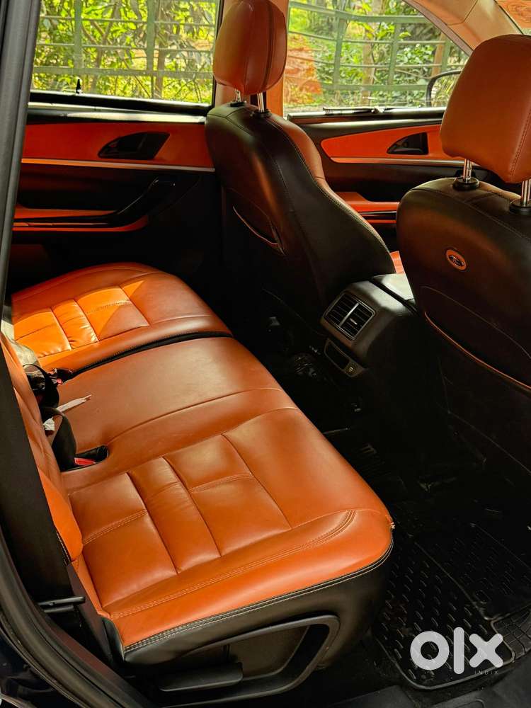 Mahindra Xuv700 2.2 Ax 7 Diesel At Str Awd, 2022, Diesel