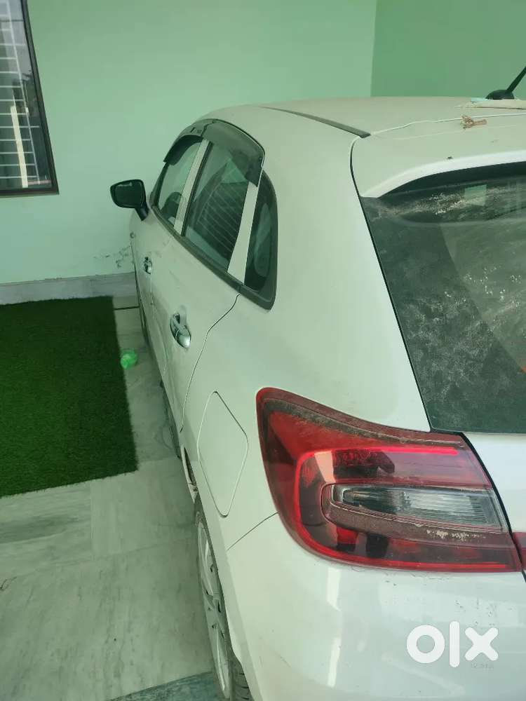 Maruti Suzuki Baleno Sigma December 2024 Petrol Well Maintained,