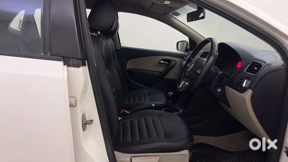 Volkswagen Polo Petrol Highline 1.2l, 2013, Petrol