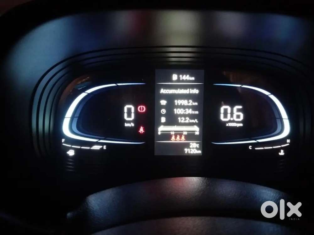Hyundai Venue  1.2 Petrol Manual 2025