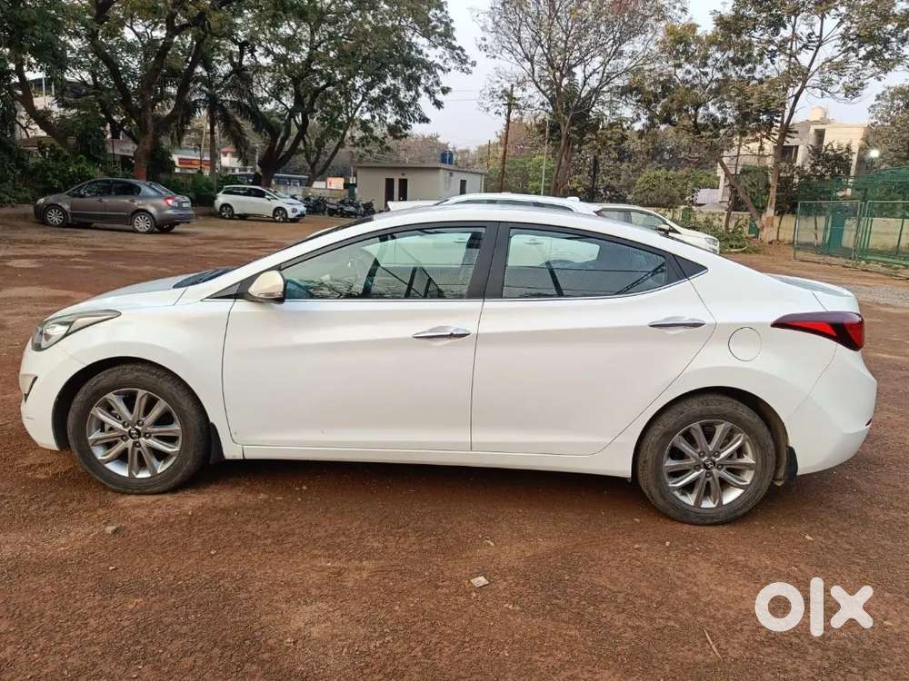 Hyundai Elantra 2015 Petrol Well Maintained