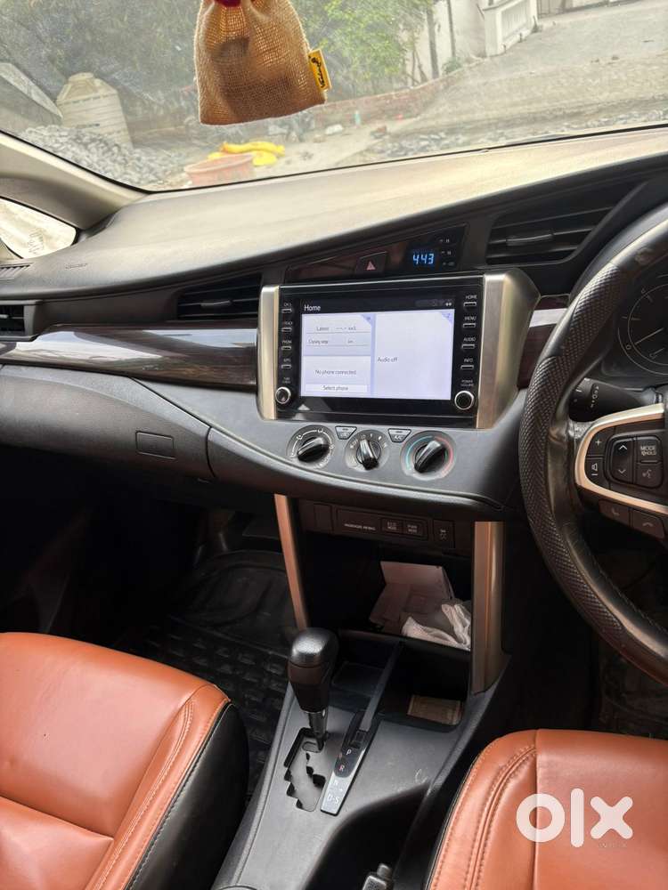 Toyota Innova Crysta 2.4 Gx Limited Edition At 7 Str, 2021, Diesel