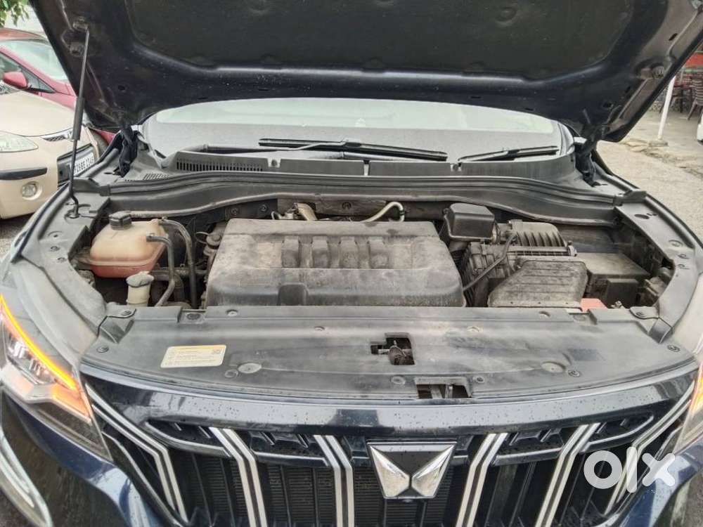 Mahindra Xuv700 2.2 Ax 7 Diesel At Luxury Pack Str Awd, 2022, Diesel