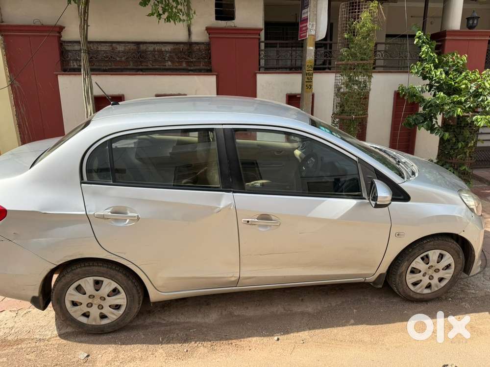 Honda Amaze Petrol 2015