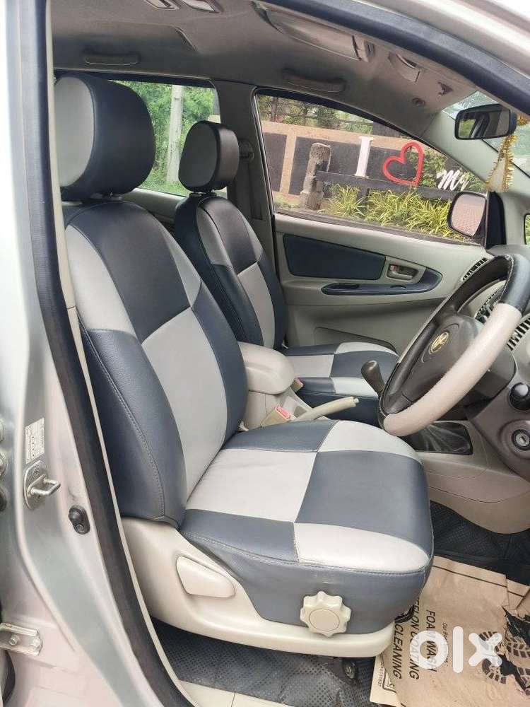 Toyota Innova 2.5 G (diesel) 7 Seater, 2009