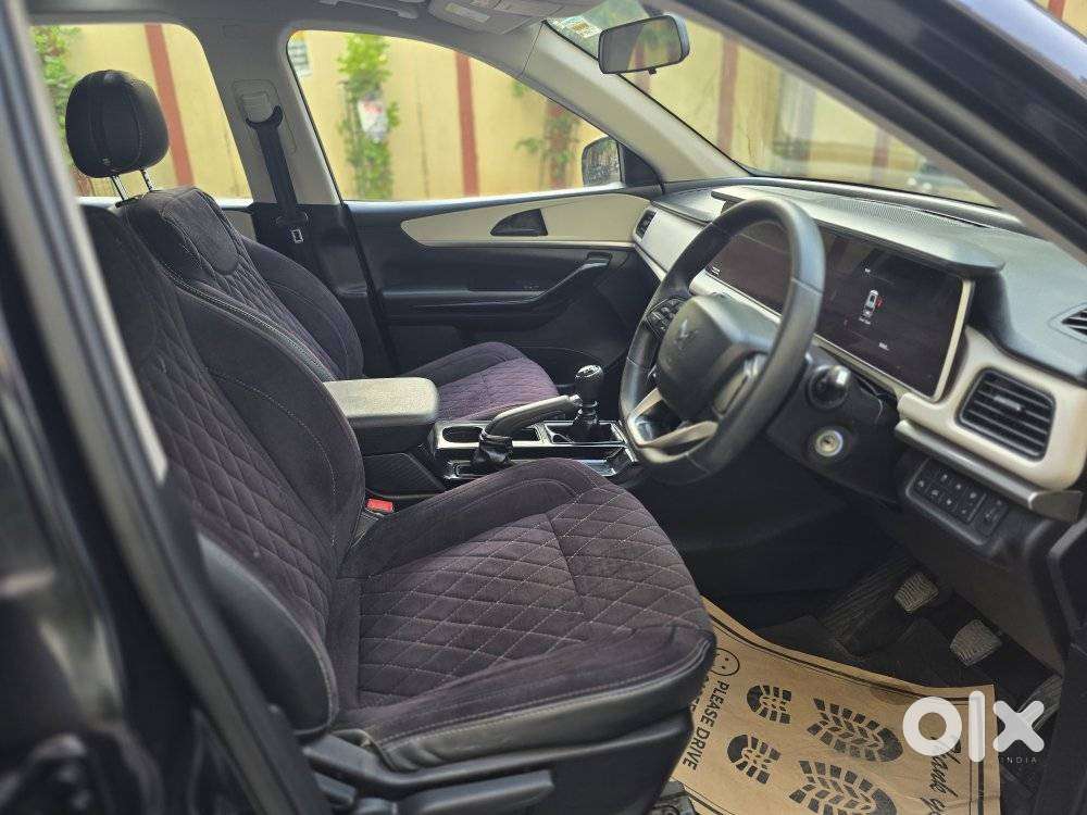 Mahindra Xuv700 2.2 Ax 5 Diesel Mt 7 Str, 2023, Diesel