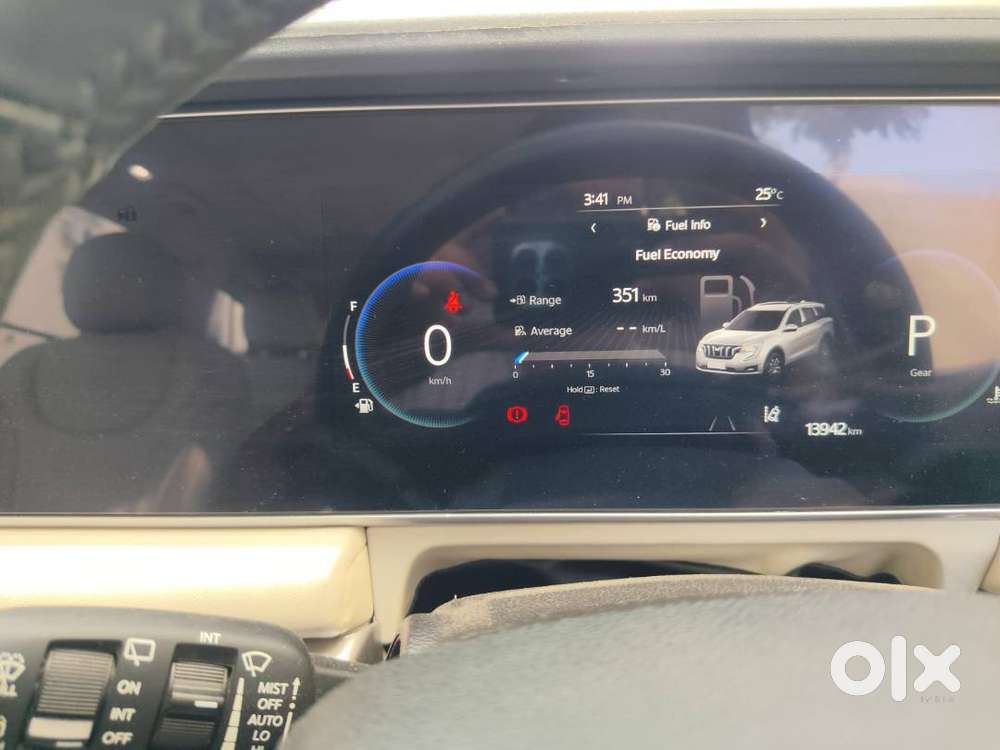 Mahindra Xuv700 Ax7 Petrol At 7-seater