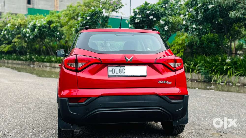 Mahindra Xuv300 W6, 2022, Petrol