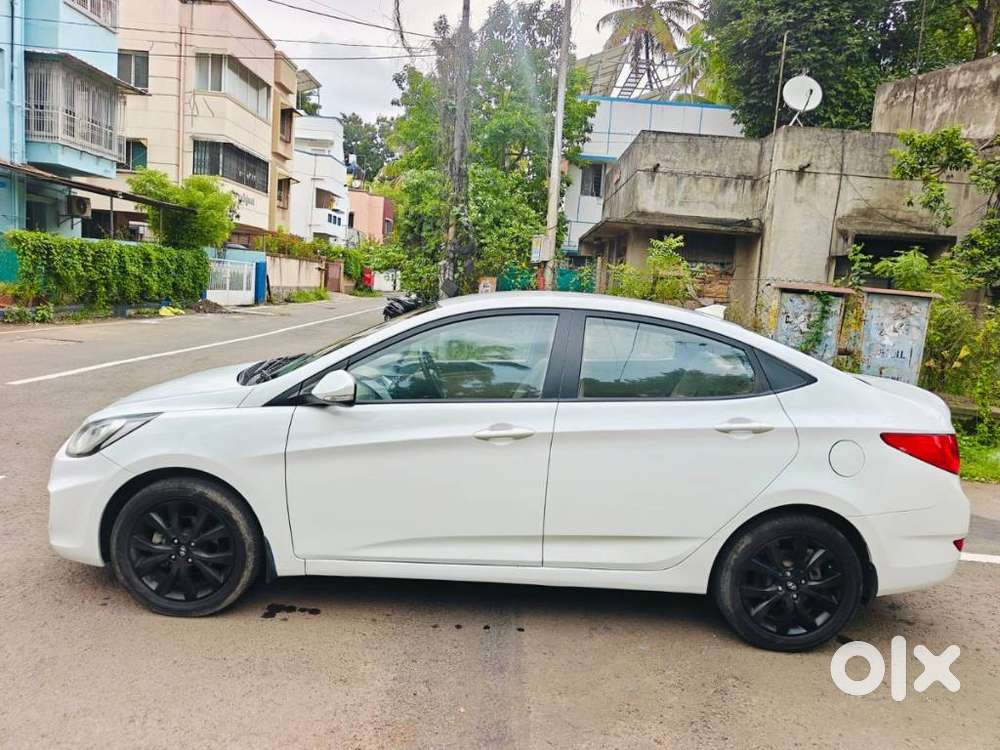 Hyundai Verna 1.4 Vtvt Gl, 2014, Petrol
