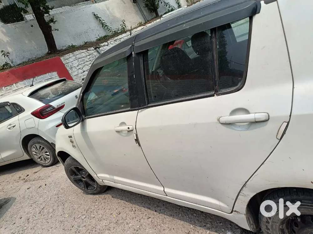 Maruti Suzuki Swift 2009 Diesel 97000 Km Driven